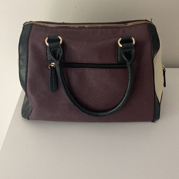 Purse - Picture 3 of 7